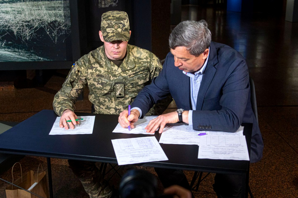 1118 image for slide