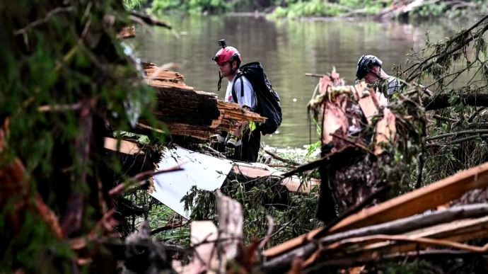 2493 image for slide